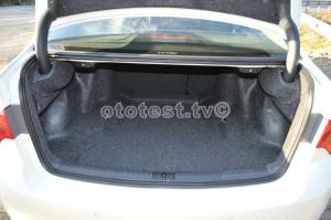 2012-Honda-Accord001