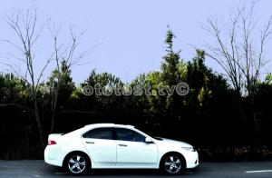 2012-Honda-Accord005
