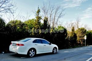 2012-Honda-Accord007