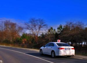 2012-Honda-Accord008