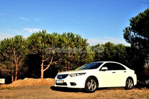 2012-Honda-Accord013