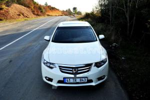2012-Honda-Accord014