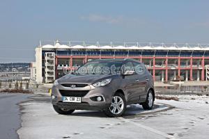 2012-Hyundai-ix36-16007