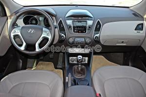 2012-Hyundai-ix36-16010