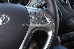 2012-Hyundai-ix36-16019