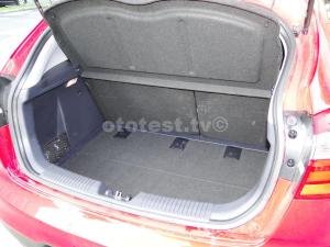 2012-Kia-Rio014