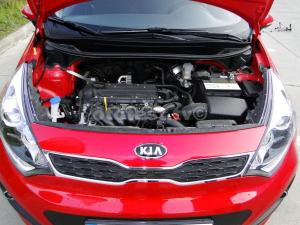 2012-Kia-Rio016