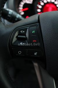 2012-Kia-Rio022