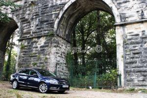 2012-VW-Passat003
